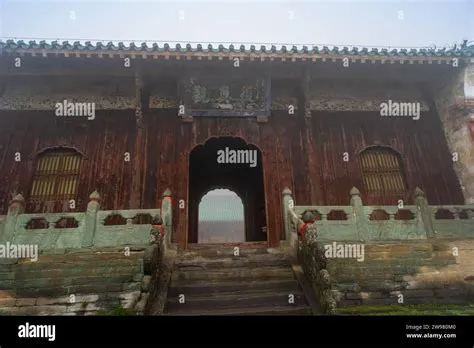 Dongshan Academy: Ancient Architectural Marvel and Tranquil Retreat!