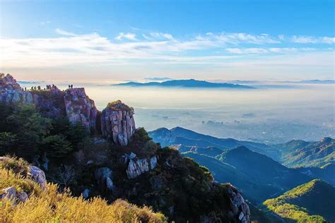 Mount Tai, Ancient Majesty Rising Above the Clouds!